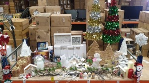 65+ PIECE BRAND NEW ASSORTED PREMIER CHRISTMAS LOT CONTAINING CHRISTMAS TREES, LED TREE AND STAR, WOODEN REINDEER AND SLEIGH SCENE, VARIOUS TREE HANGING DECORATIONS, ACRYLIC LED ANIMAL FIGURES IE DOG AND FOX, SNOWGLOBE, REINDEER AND SANTA VILLAGE SCENE ET