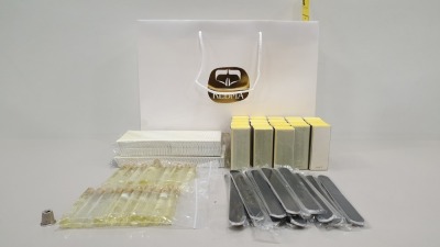 258 X INDIVIDUAL ITEMS / NAIL BEAUTY PACK CONSISTING OF 20 X 10ML BOTTLES OF CUTICLE OIL, 18 X NAIL SANDER BLOCKS (WITH 100 WIDE SPARE PADS, 100 SLIM SPARE PADS) PLUS 20 X LARGE EMERY BOARDS ALL IN A KEDMA CARRY BAG