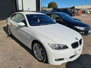 WHITE BMW 320I M SPORT.Reg : FX57ZXZ, Mileage : 134754Details: PETROLWITH 2 KEYSENGINE SIZE 1995CCMOT UNTIL 21/01/2021SAT NAVPARROT BLUETOOTHWITH LOG BOOK