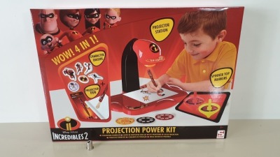 60 X BRAND NEW DISNEY PIXAR INCREDIBLES 2 WOW 4 IN 1 PROJECTION POWER KIT, INCLUDES PROJECTION STATION, PROJECTOR DISKS, PROJECTION PEN, 2 SPINNING TOP MARKERS AND 6 CHARACTER ERASERS - IN 10 BOXES