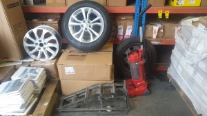 MISC CAR LOT CONSISTING OF 3 X BOXED BRAND NEW MG RADIALS & TYRES, 1 RADIAL, VACUUM CLEANER, PAIR OF VEHICLE RAMPS