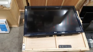 1 X LG TV MODEL NUMBER - 42LD450-ZA INCLUDES BRACKET, POWER LEAD AND REMOTE