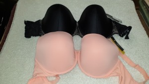 50 X BRAND NEW WONDER BRA'S IN VARIOUS STYLES AND SIZES - IN ONE BOX