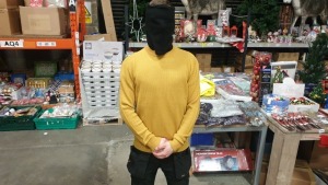 40 X TOPMAN LARGE MUSTARD JUMPERS RRP £30 EACH