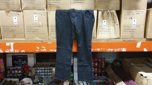 44 X F & F BLUE BOOTCUT JEANS - SIZE 18 - IN 2 CARTONS