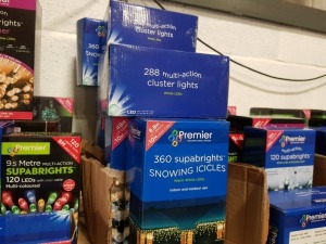 8 PIECE ASSORTED BRAND NEW PREMIER LIGHT LOT CONTAINING 3 X 288 WHITE LED MULTI ACTION CLUSTER LIGHTS, 2 X 480 LED MULTI ACTION SUPABRIGHTS (48M LIT LENGTH),2 X 360 WARM WHITE LED SUPABRIGHTS SNOWING ICICLES AND 96 METRE 960 LED MULTI ACTION SUPERBRIGHTS 