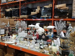 APPROX 150+ PIECE ASSORTED BRAND NEW PREMIER CHRISTMAS LOT CONTAINING QUALITY GLASS BAUBLES, LARGE SANTA, SMALL CHRISTMAS TREES, 12CM LIT GLASS GLOBE, STANDING METAL SANTA AND PENGUIN, TALL LANTERNS, VARIOUS LED CANDLES, 80 WHITE MICROBRIGHTS, VARIOUS HOU