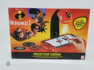 48 X BRAND NEW DISNEY INCREDIBLES 2 PROJECTION STATION PROJECT YOUR FAVOURITE CHARACTER AND DRAW IN 8 BOXES