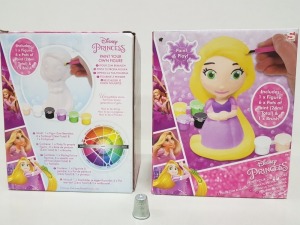 60 X BRAND NEW DISNEY PRINCESS PAINT YOUR OWN FIGURE INCLUDES ONE FIGURE, SIX POTS OF PAINT AND ONE BRUSH IN 5 BOXES