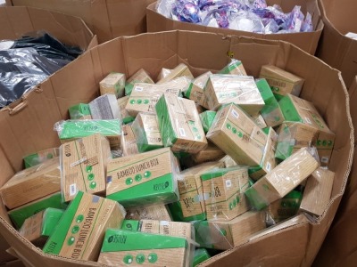 FULL PALLET OF CAMBRIDGE BAMBOO LUNCH BOXES