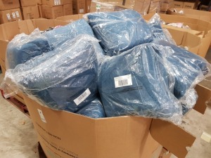 FULL PALLET OF TESCO GEOMETRIC SUPER SOFT CUSHION NAVY SIZE 2