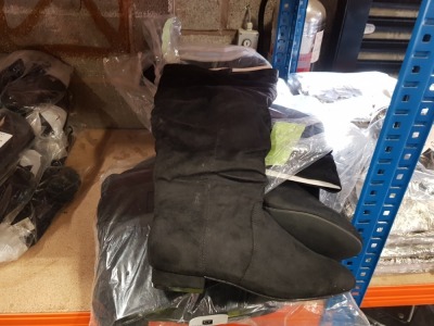 6 X BRAND NEW KNEE HIGH LEATHER BOOTS IN VARIOUS SIZES