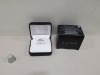 32 X BRAND NEW AVON JADA FLORAL DIAMONDESQUE RING SIZE 10 COMES IN GIFT BOX ALL INDIVIDUALLY BOXED CONTAINED IN 1 BOX