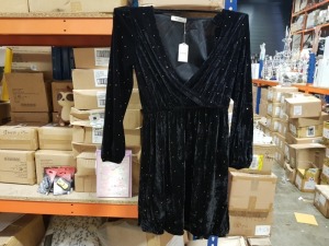 12 X BRAND NEW BAGGED WOMENS BLACK OASIS DRESSES ( 2 X RATIO PACKS OF 1- XS, 2-S, 2-M AND 1-L) TOTAL RRP £600.00