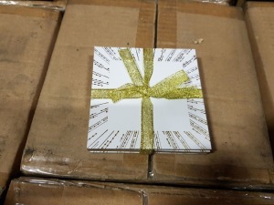 FULL PALLET CONTAINING APPROX 2,640 X GLITTERED CHRISTMAS COASTERS