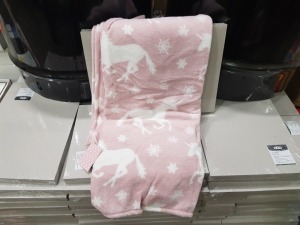 60 X TESCO UNICORN THROW BLANKETS 120CM X 150CM - COUNT LOOSE