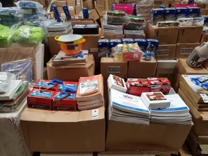 FULL PALLET CONTAINING LARGE QUANTITY OF EDUCATIONAL/STATIONERY EQUIPMENT IE BEROL DRYWIPE WASHABLE MARKERS, EXERCISE BOOKS, SELLOTAPE CLEVER TAPE, WHITEBOARD WOODEN HANDLED DRYWIPE ERASERS, PLAIN A4 DRY WIPE BOARDS , FRENCH TEACHING BOOK, PUKKA BOARD BAC