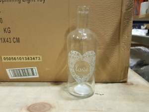 DOUBLE STACKED PALLET CONTAINING 1200 X CLEAR BOTTLE LOVE VASES