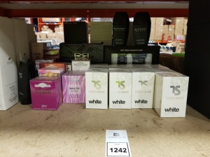 MISC LOT OF 22 X EDP & EDT SCENTS IE. TWISTED SOUL, RED ROSE, BABY GIRL, LOVE ME, SEXY GRAFFITI ETC PLUS 2 X RAPPORT GIFT SETS & 2 X BB*NY SHOWER GELS