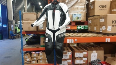 BRAND NEW SPADA PREDATOR ALL IN ONE MOTORCYCLE LEATHER OUTFIT SIZE 48