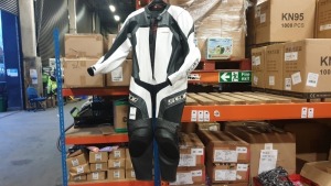 BRAND NEW SPADA PREDATOR ALL IN ONE MOTORCYCLE LEATHER OUTFIT SIZE 44