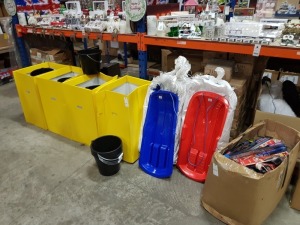 MIXED LOT CONTAINING VARIOUS SLEDGES, BLACK BUCKETS, BLUE COL AERO-FLEX WINDOW WIPERS AND AEROVANTAGE WINDOW WIPERS