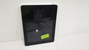 APPLE IPAD IN BLACK AND SILVER 32GB STORAGE (LOCKED FOR SPARES ONLY)