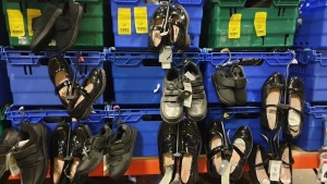 APPROX £600 RETAIL VALUE OF CHILDRENS BLACK FOOTWEAR IN VARIOUS STYLES & SIZES AND CHILDRENS BLUE WINTER BOOTS IN 5 TRAYS (NOT INCLUDED) - NOTE: ITEMS ARE SIMPLE MAGNETIC SECURITY TAGGED