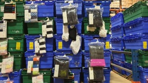 £400-£500 RETAIL VALUE OF CHILDRENS TIGHTS, BOYS TRUNKS AND SOCKS IN VARIOUS STYLES AND SIZES IN 5 TRAYS (NOT INCLUDED)