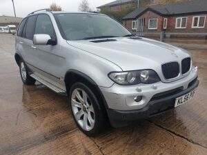 SILVER BMW X5 SPORT D AUTO. ( DIESEL ) Reg : KL56 POF Mileage : 150,332 Details: FIRST REGISTERED 28/9/2006 KEYS X 2 RADIO MOT EXPIRES 3/3/2021 FULL LEATHER SAT NAV CLIMATE CONTROL