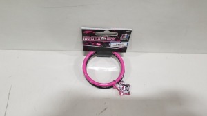 720 X PACKS OF 2 MONSTER HIGH BRACELETS WITH CHARMS IN 30 CARTONS