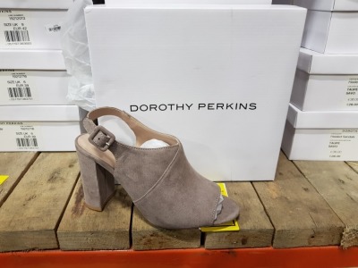 15 X BRAND NEW BOXED (DOROTHY PERKIN'S) WOMEN'S SHOES IN VARIOUS STYLES/SIZES RRP FROM £28.OO - £79.00 PER PAIR