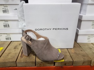 15 X BRAND NEW BOXED (DOROTHY PERKIN'S) WOMEN'S SHOES IN VARIOUS STYLES/SIZES RRP FROM £28.OO - £79.00 PER PAIR
