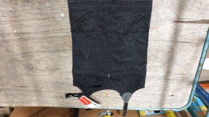 APPROX 55 X BRAND NEW LADIES TRIUMPH LACE SENSATION SHIRT IN BLACK
