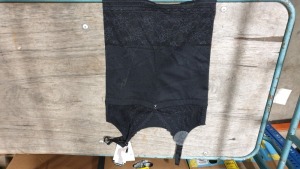 APPROX 45 X BRAND NEW LADIES TRIUMPH LACE SENSATION SHIRT IN BLACK