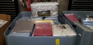 FULL PALLET OF ASSORTED BEDDING & TEXTILES IE. APPROX 50 DREAMS & DRAPES REVERSIBLE BEDSPREADS, RINGLEY QUILTED THROWS, DEEP FITTED SHEETS, VALENCE SHEETS ETC.