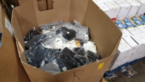 PALLET OF ONLY & SONS T-SHIRTS, DOROTHY PERKINS SKIRTS AND DOROTHY PERKINS TOPS IN VARIOUS STYLES AND SIZES