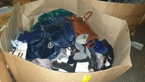 FULL PALLET CONTAINING LARGE QUANTITY OF CLOTHING I.E HOLLISTER JUMPERS, T-SHIRTS, HYPE BAGS, RIVER ISLAND BAGS AND TRAINERS, HYPE BAGS, BELLFIELD JACKETS ETC