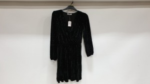 24 X BRAND NEW OASIS BLACK VELVET DRESSES WITH SMALL GOLDEN STUDS