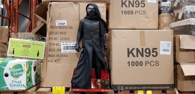 7 X GIANT STAR WARS KYLO REN FIGURES - 31" - BOXES SLIGHTLY DAMAGED