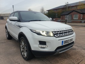 WHITE LANDROVER RANGE ROVER EVOQUE PR-LUX. ( DIESEL ) Reg : BD12XVX, Mileage : 58,899 Details: FIRST REGISTERED 1/6/2012, MOT VALID UNTIL 17/01/2021 2179CC ONE KEY, NO V5, AUTOMATIC, CRUISE CONTROL, CLIMATE CONTROL, FULL PANORAMIC GLASS ROOF FULL ELECTR