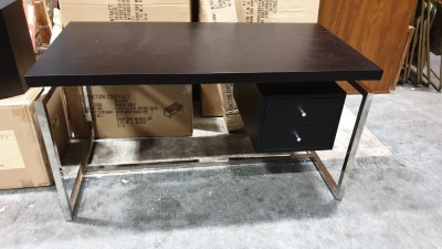 1 X BRAND NEW CANTILEVER OFFICE DESK IN DARK OAK - W1350XD700XH720 - *NOTE NO BOX