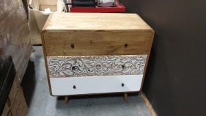 1 X WOODEN 3 DRAWER HAND CRAFTED CHEST OF DRAWERS - 950X450X870
