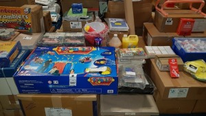 FULL PALLET CONTAINING BRAND NEW ASSORTED EDUCATIONAL/STATIONERY EQUIPMENT IE TOOBEEZ ULTIMATE LIFE SIZE BUILDING SET, EXERCISE BOOKS, VARIOUS PAINTS, EXPERIMENTS WITH LIGHT BOOKS SET, WHITE ANTI-DUST CHALK, ARK THERAPEUTIC SERVICES SET, OWL BEAN BAGS-24 