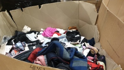 FULL PALLET OF RIVER ISLAND CLOTHING AND ACCESSORIES IE SUNGLASSES, JACKETS, HATS (SUMMER AND WINTER), BELTS AND PURSES