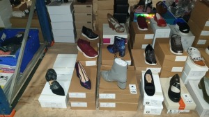 15 X BRAND NEW LADIES SHOES IN VARIOUS STYLES AND SIZES IE SOLE DIVA UK SIZE 4 AND 7, JD WILLIAMS UK SIZE 4 AND NATURALIZER UK SIZE 8D