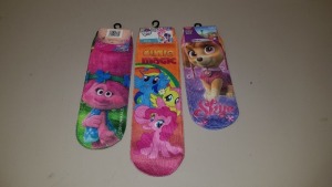 240 X BRAND NEW NICKELODEON PAW PATROL SOCKS, MY LITTLE PONY SOCKS AND DREAMWORK TROLLS SOCKS IN 10 BOXES