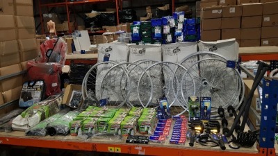 APPROX 90 PIECE ASSORTED BIKE LOT CONTAINING ROOF MOUNTED BIKE CARRIER, BIKE ALLOY WHEEL, SMART TUBE SELF HEALING TUBE, VENTURA BICYCLE CHAIN, WELDTITE PUNCTURE REPAIR KIT, BIKE CHILD CARRIER, PEDALS, BIKE LOCK ETC - IN ONE BAY