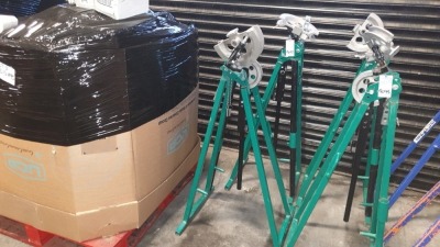 2 X GREEN PIPE BENDERS