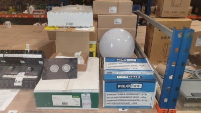 MIXED TRADE LOT CONTAINING WALRAVEN RAPID SLING WALL BRACKETS, EATON VIENZA LED LIGHTS, FILOFORM STRAIGHT CABLE JOINTING KIT AND HISPEC LED CIRCULAR LIGHT WITH EMERGENCY PACK AND MICROWAVE SENSOR